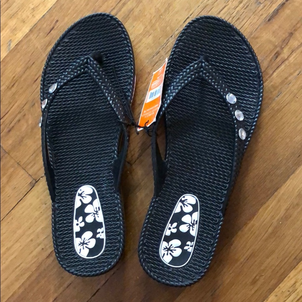 Brand New Women’s Black Woven Sandals size 7/8